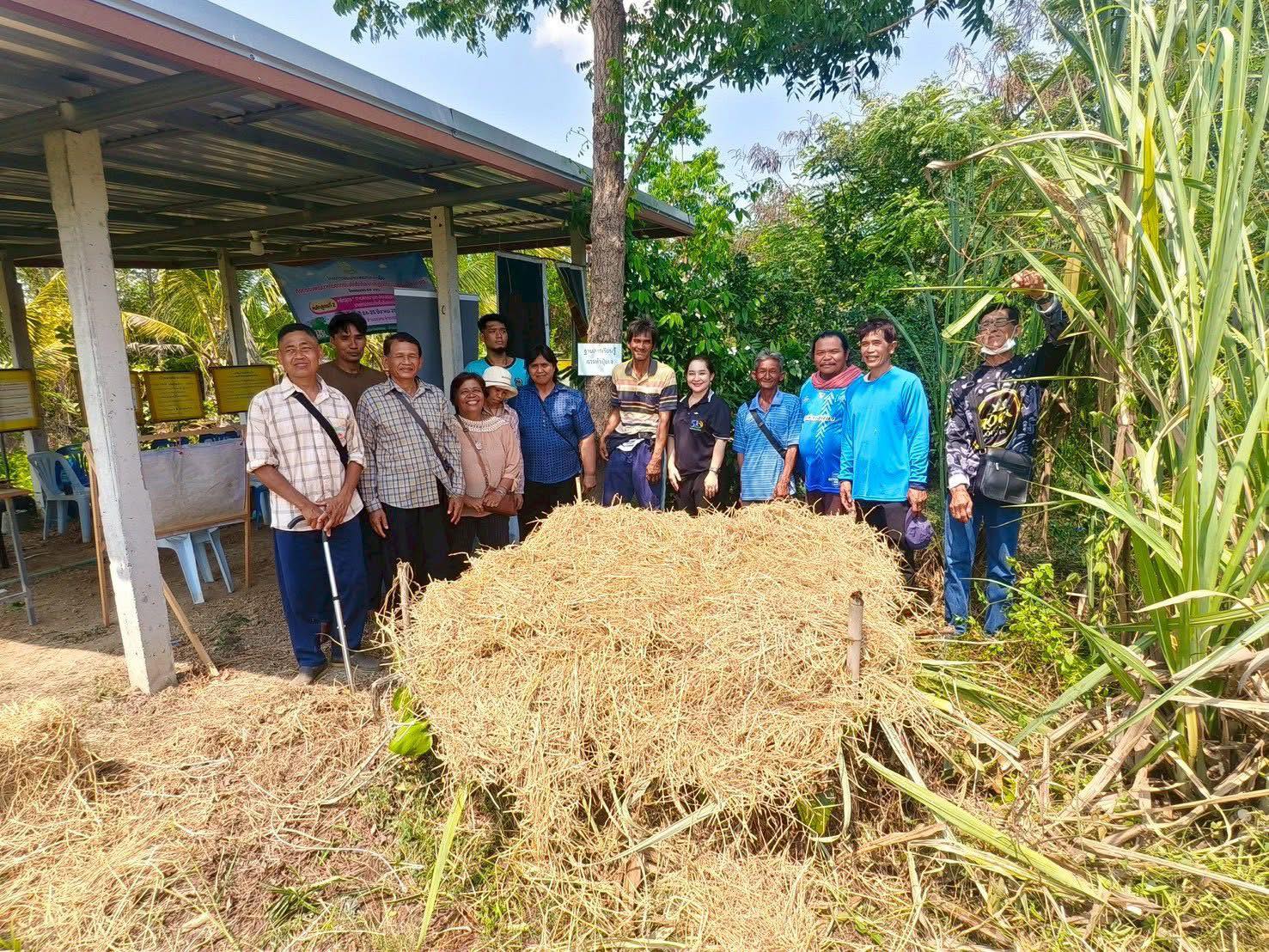 title - ส.ป.ก.อ่างทองจัดฝึกอบรมโครงการ พัฒนาเกษตรกรรมยั่งยืนหลักสูตร การพัฒนาและส่งเสริมการเพิ่มมูลค่าสินค้าเกษตรกรรมยั่งยืนในเขตปฏิรูปที่ดิน 